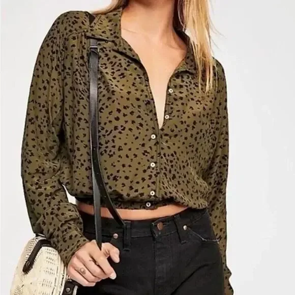 Free People Wishing Well Green Black Cheetah Crop Blouse Women Small - Picture 1 of 8